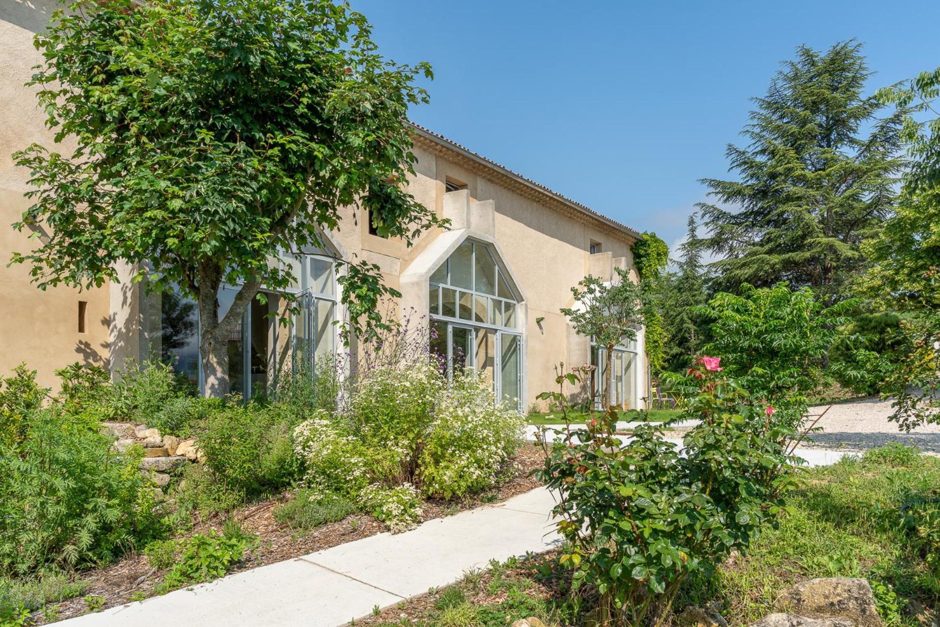 Domaine La Ferme Hi Bride Panzió Villelaure Kültér fotó