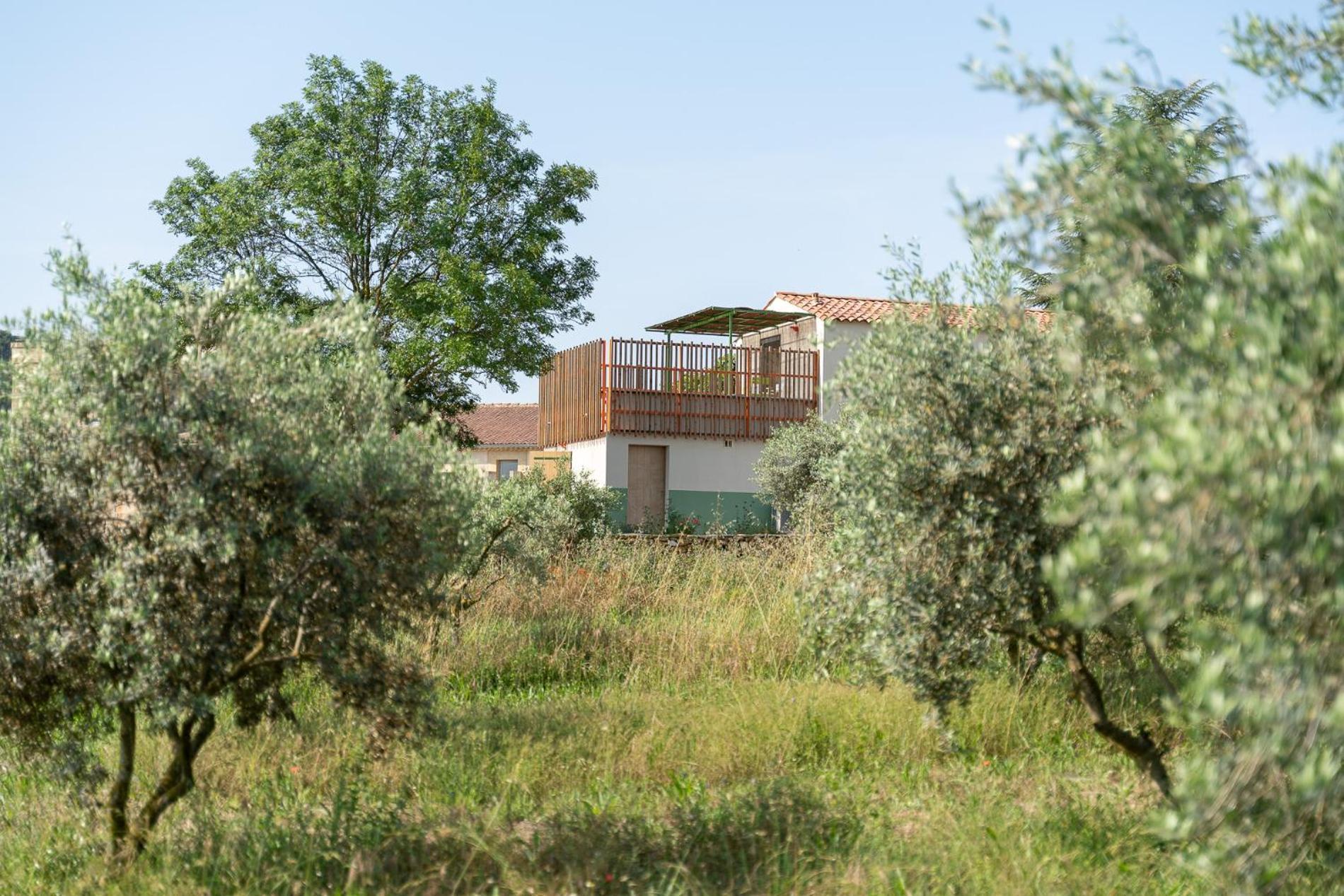 Domaine La Ferme Hi Bride Panzió Villelaure Kültér fotó